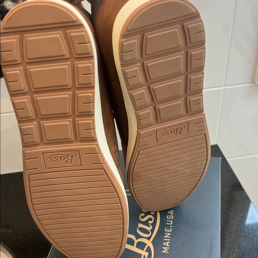 Bass Men's Brown Chukka Boots - Picture 8 of 9